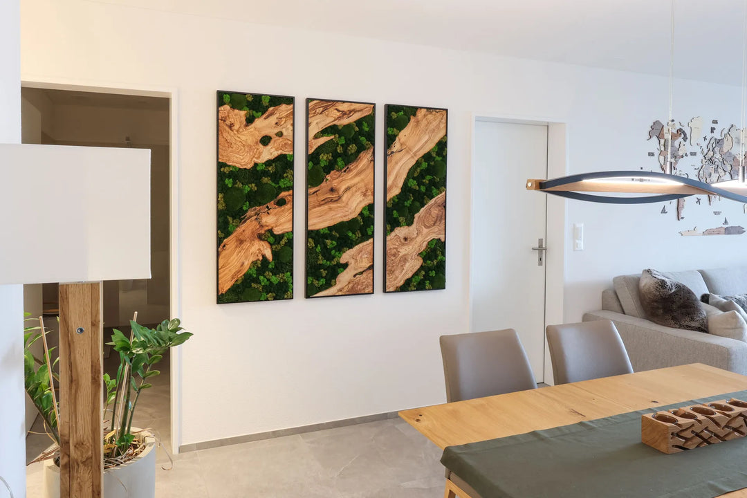 Drei Moosbilder mit Olivenholz in Wohn-und Esszimmer