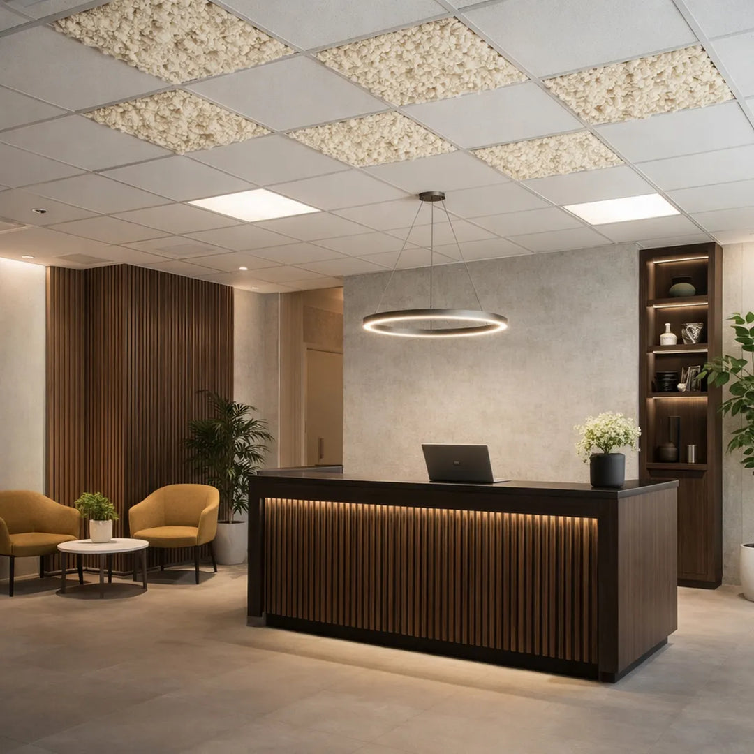 Deckenplatten aus Islandmoos in Empfangsbereich